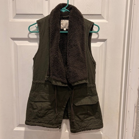 Altard State Olive Green Vest Womens Size S Faux Fur Collar Utility Pockets - Picture 1 of 7